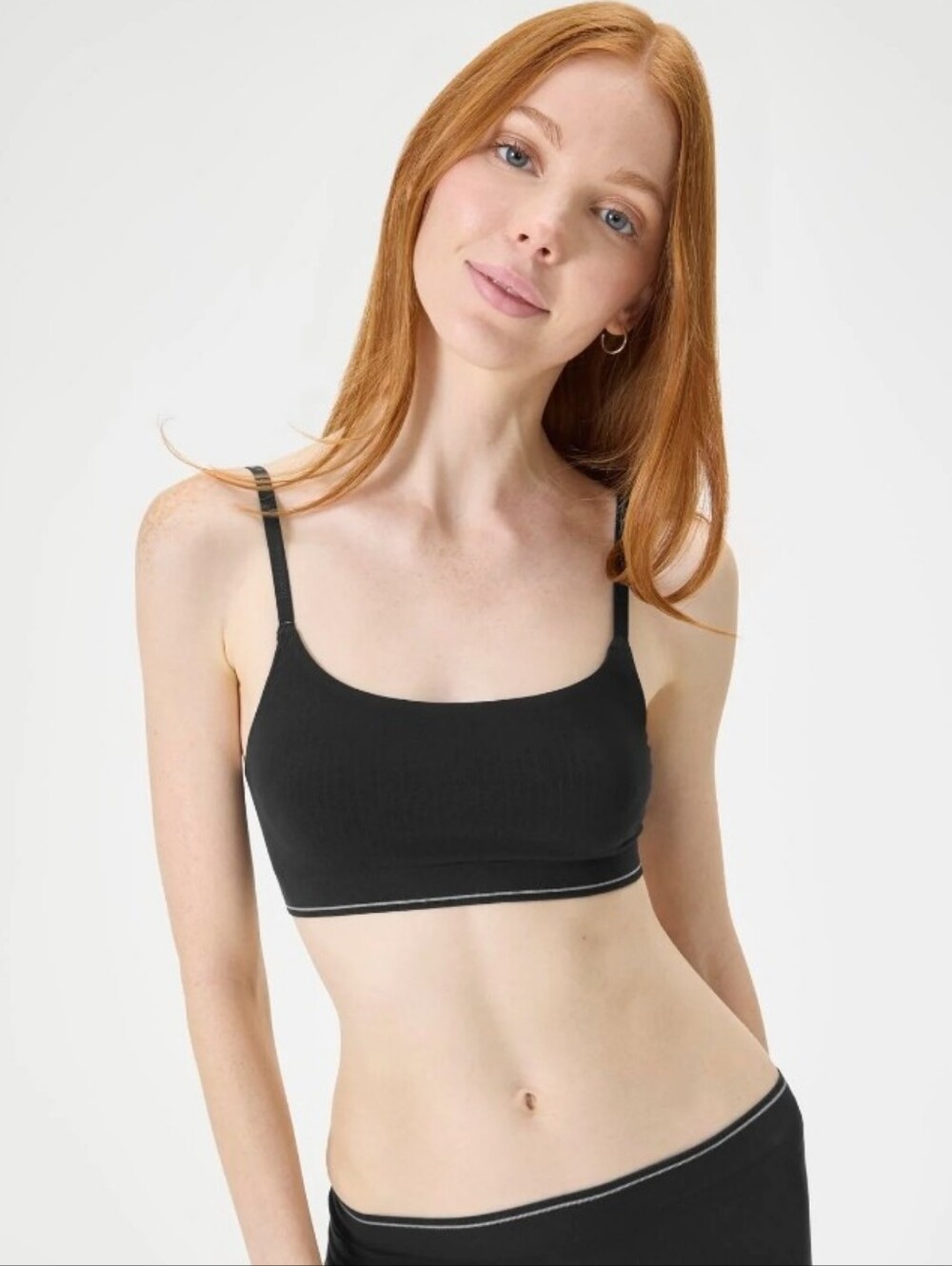 Florence by Mills Fashion Cozy Crush Seamless Scoop Bralette in Black
